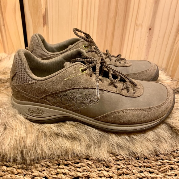 Chaco Shoes | Chaco Women's Brown Leather Suede Hiking Tennis Shoes Sneakers | Color: Brown | Size: 7 | Montanacow_Girl's Closet